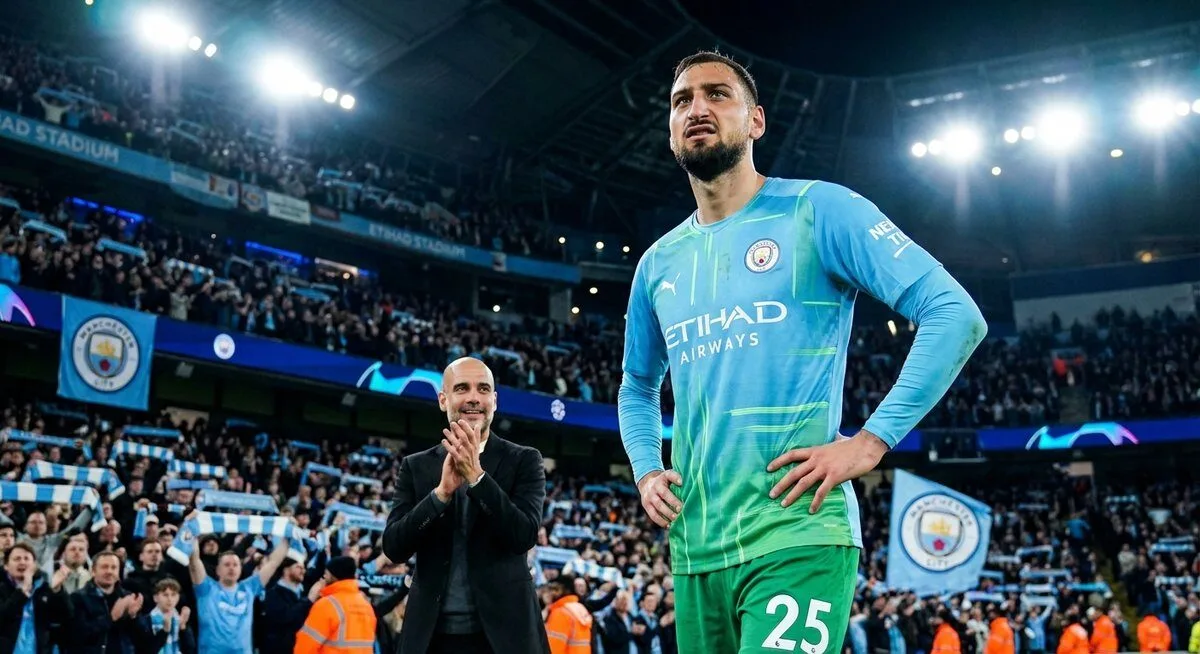 Gianluigi Donnarumma Man City 2025-26 tân binh thủ môn từ PSG