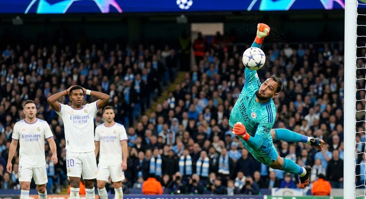 Gianluigi Donnarumma Man City 2025-26 tân binh thủ môn từ PSG - chi tiết 2